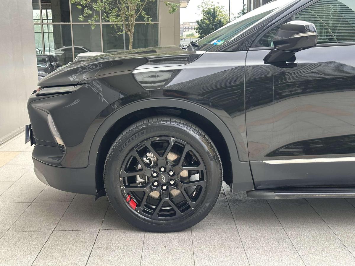 Chevrolet Trailblazer MHEV Redline 2.0T 7-seat, фото 3