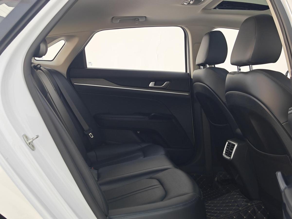 Kia K5 1.5T Luxury, фото 16