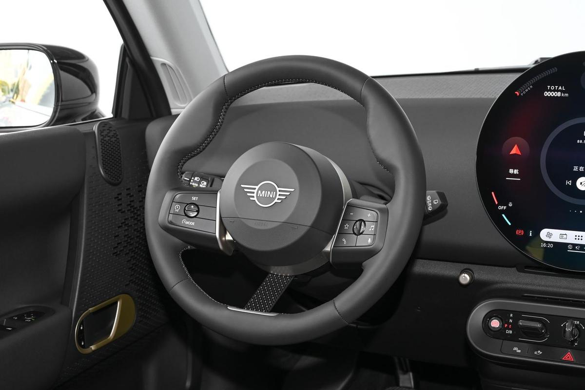 MINI Cooper Electric E, фото 11