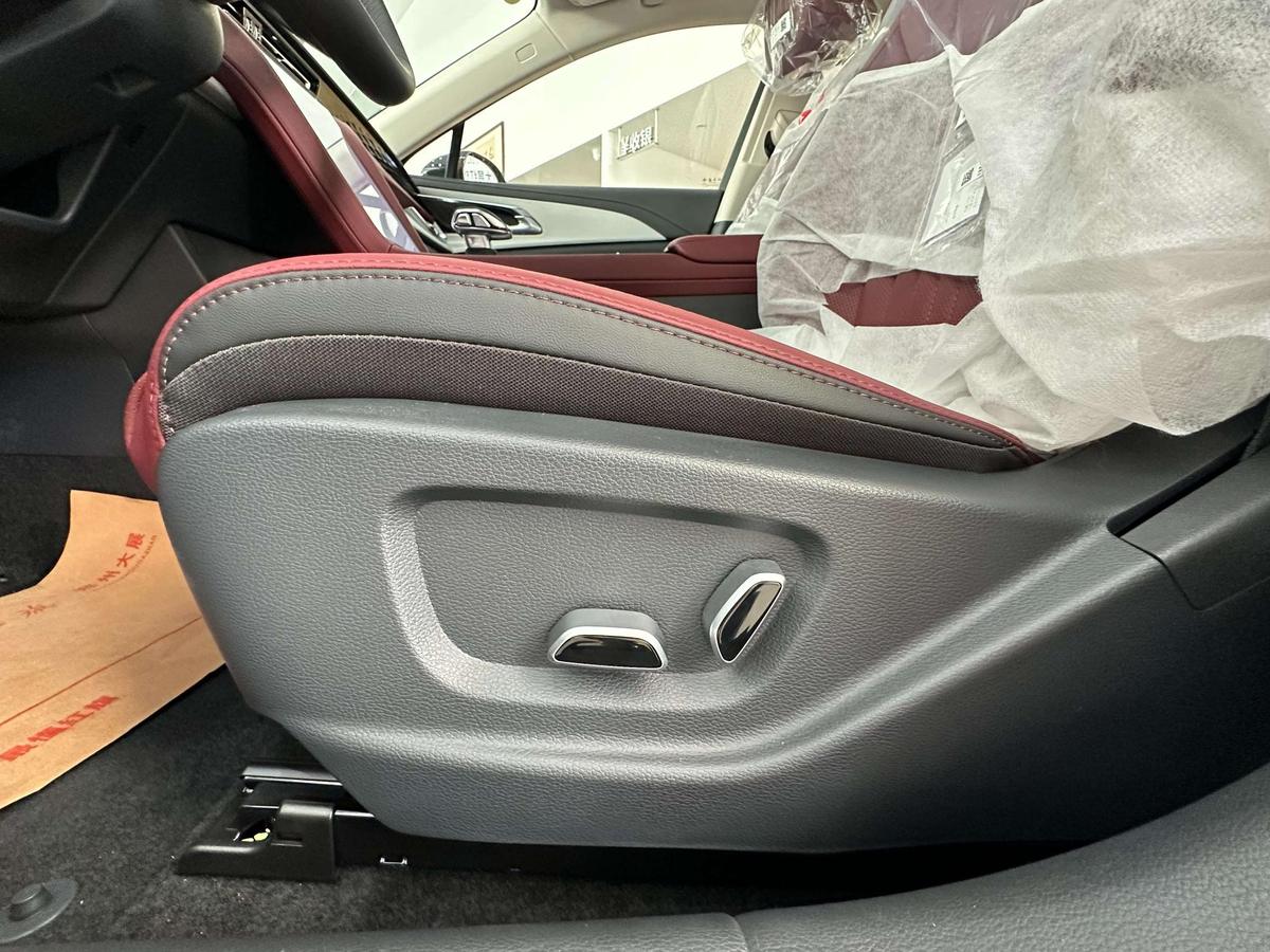 Hongqi H5 PHEV 130, фото 5