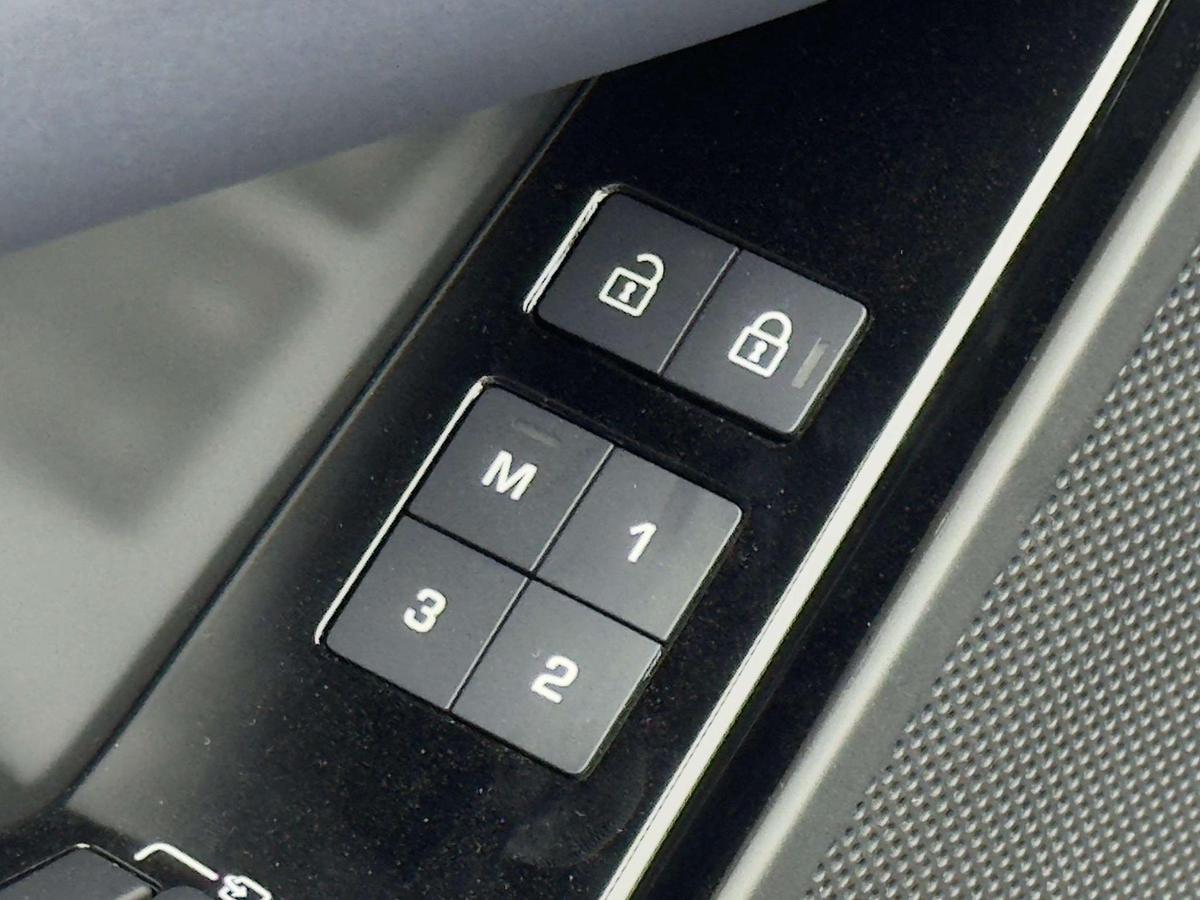 Land Rover Range Rover Velar Dynamic SE, фото 14