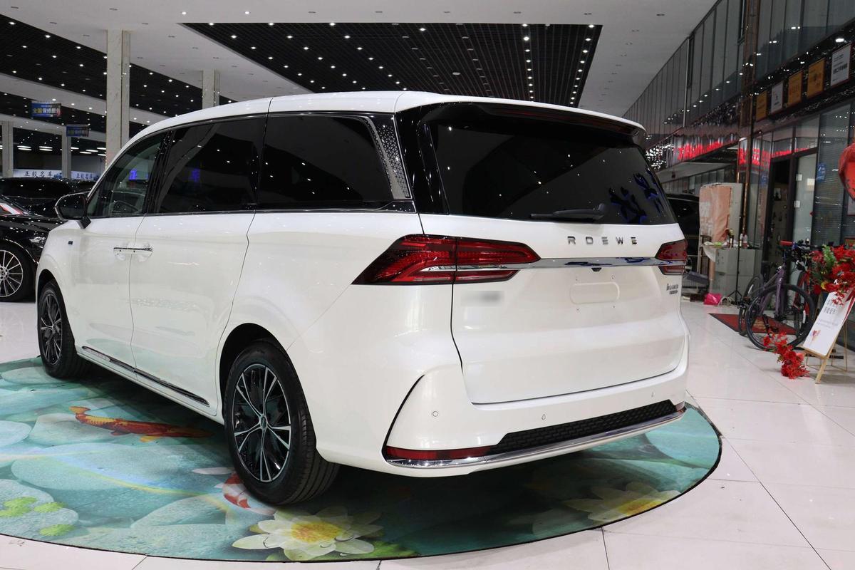 Roewe iMAX8 400TGI