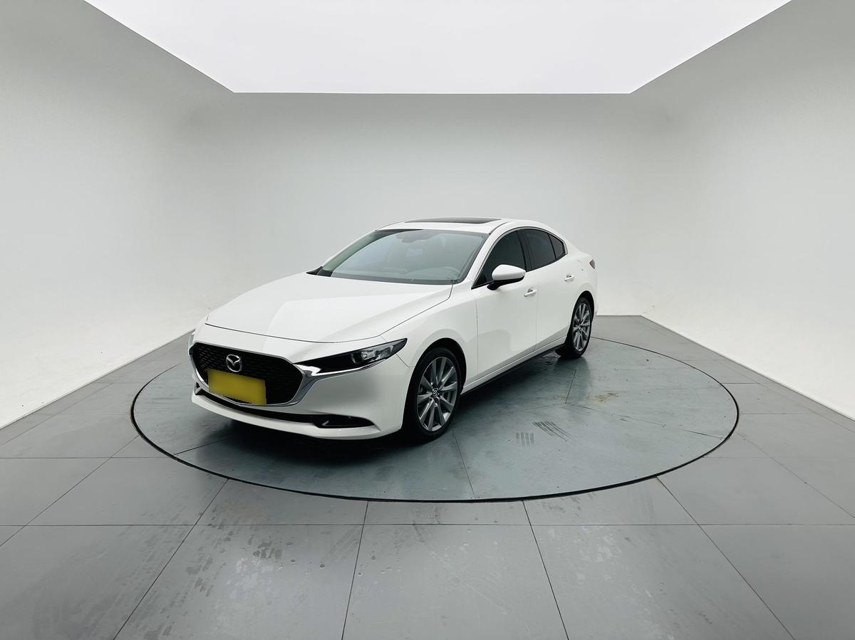 Mazda 3 Axela 2.0L AT