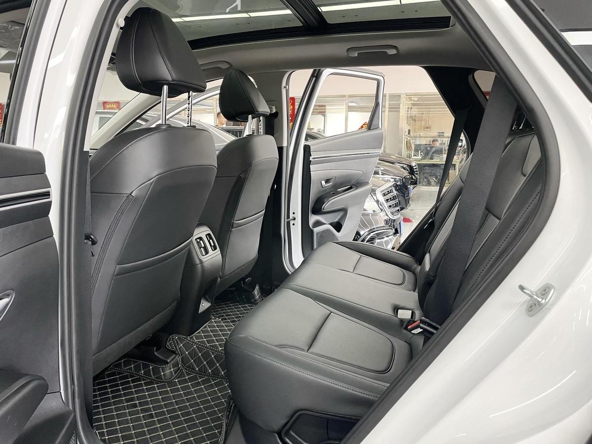 Hyundai Tucson L1.5T DLX 2WD Luxury, фото 8