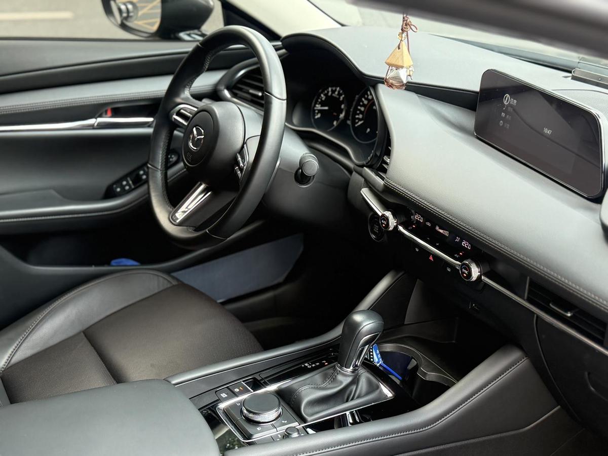Mazda 3 Axela 2.0L AT, фото 17