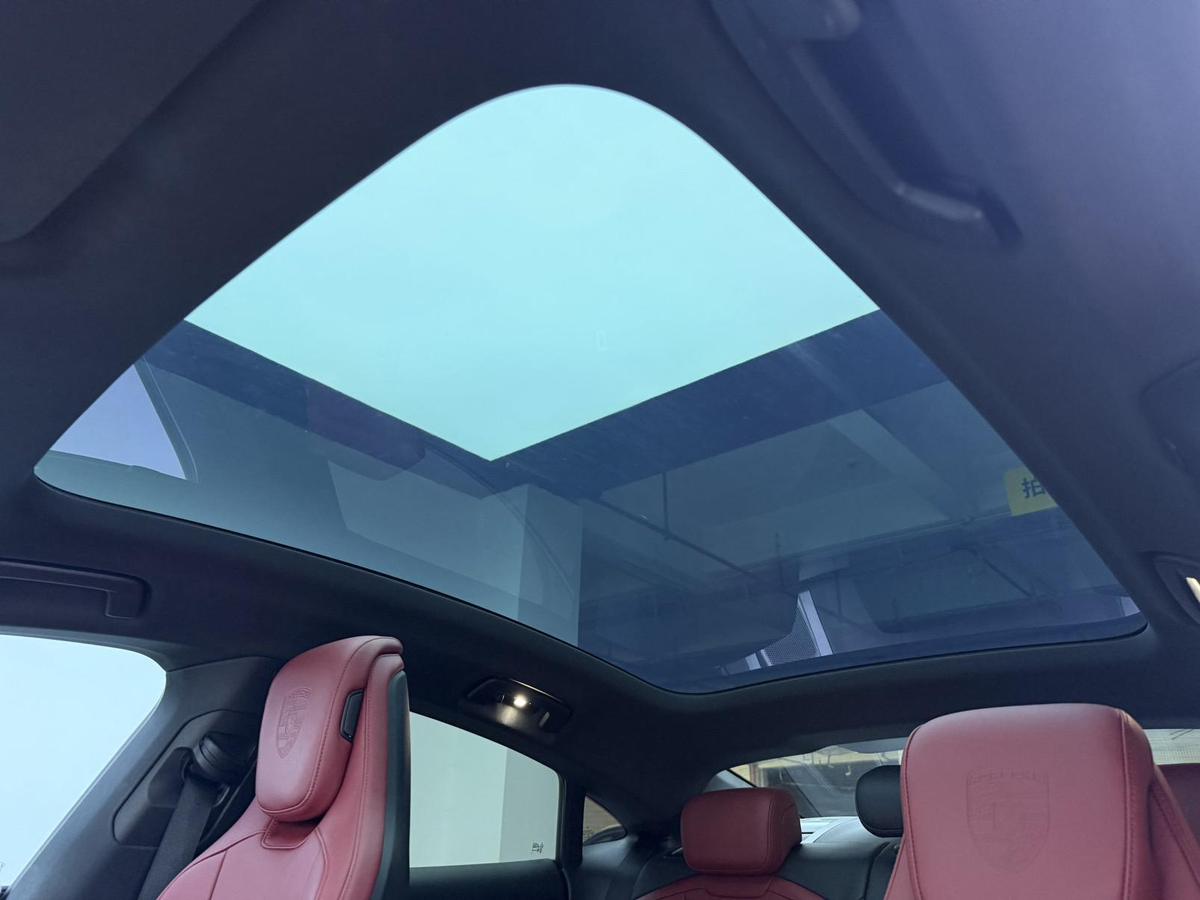 Porsche Taycan, фото 14