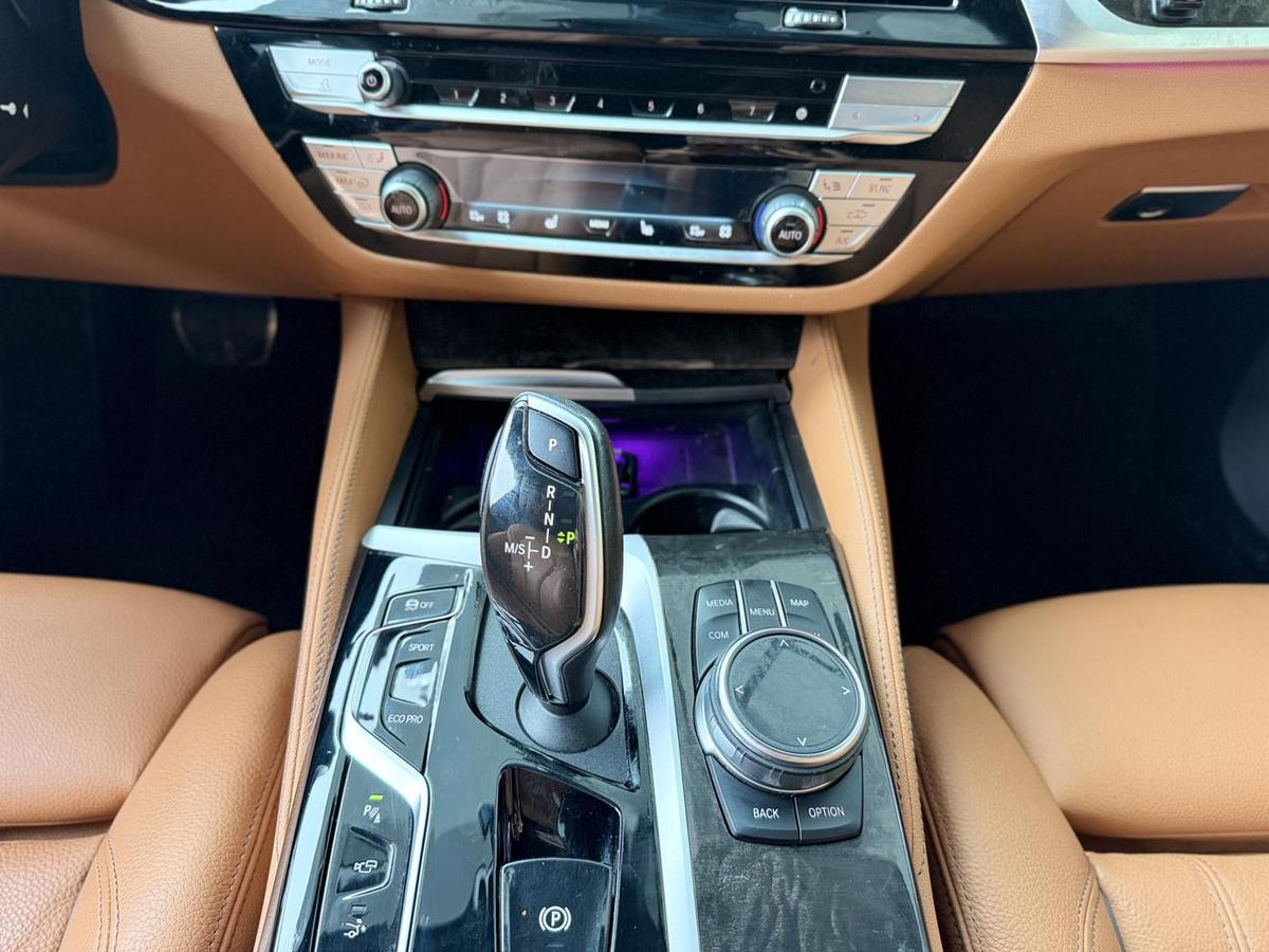 BMW 6 Series GT 630i M Sport, фото 12