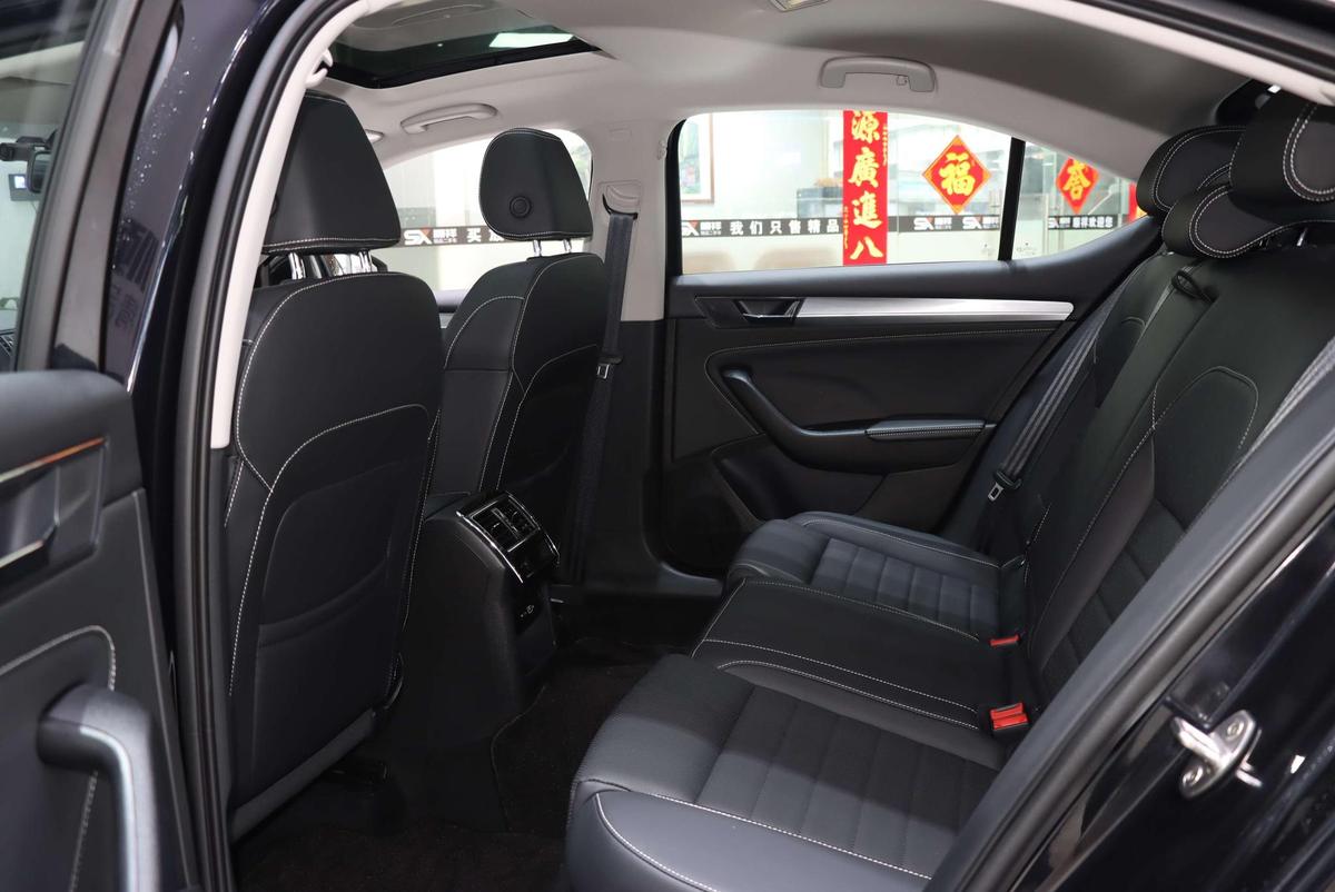 Skoda Superb TSI280 DSG Premium, фото 11
