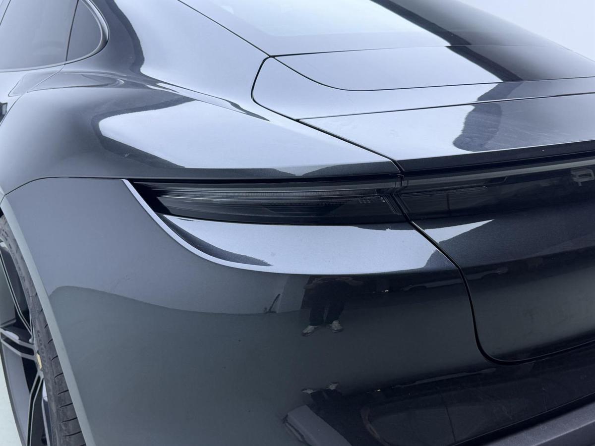 Porsche Taycan, фото 20