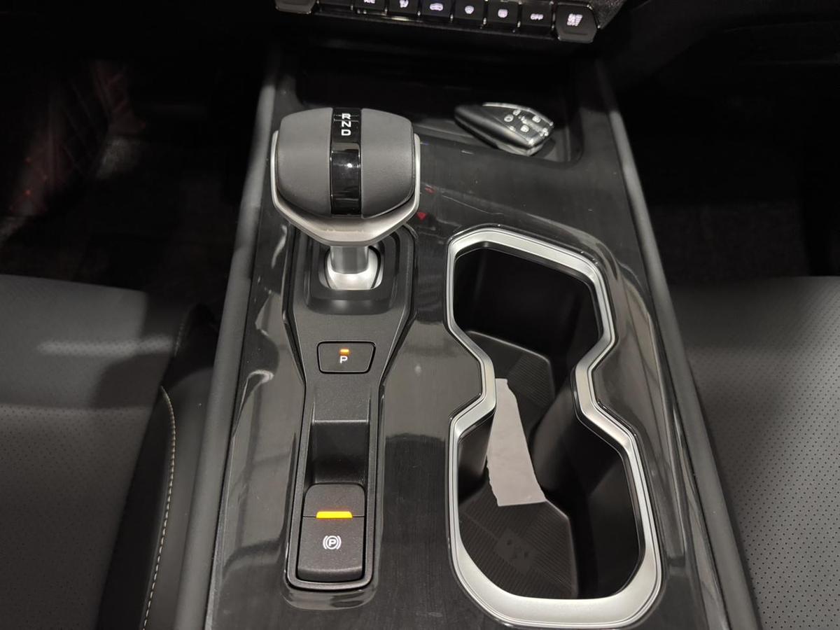 Changan CS75 Pro 1.5T DCT Premium 7-seat, фото 13