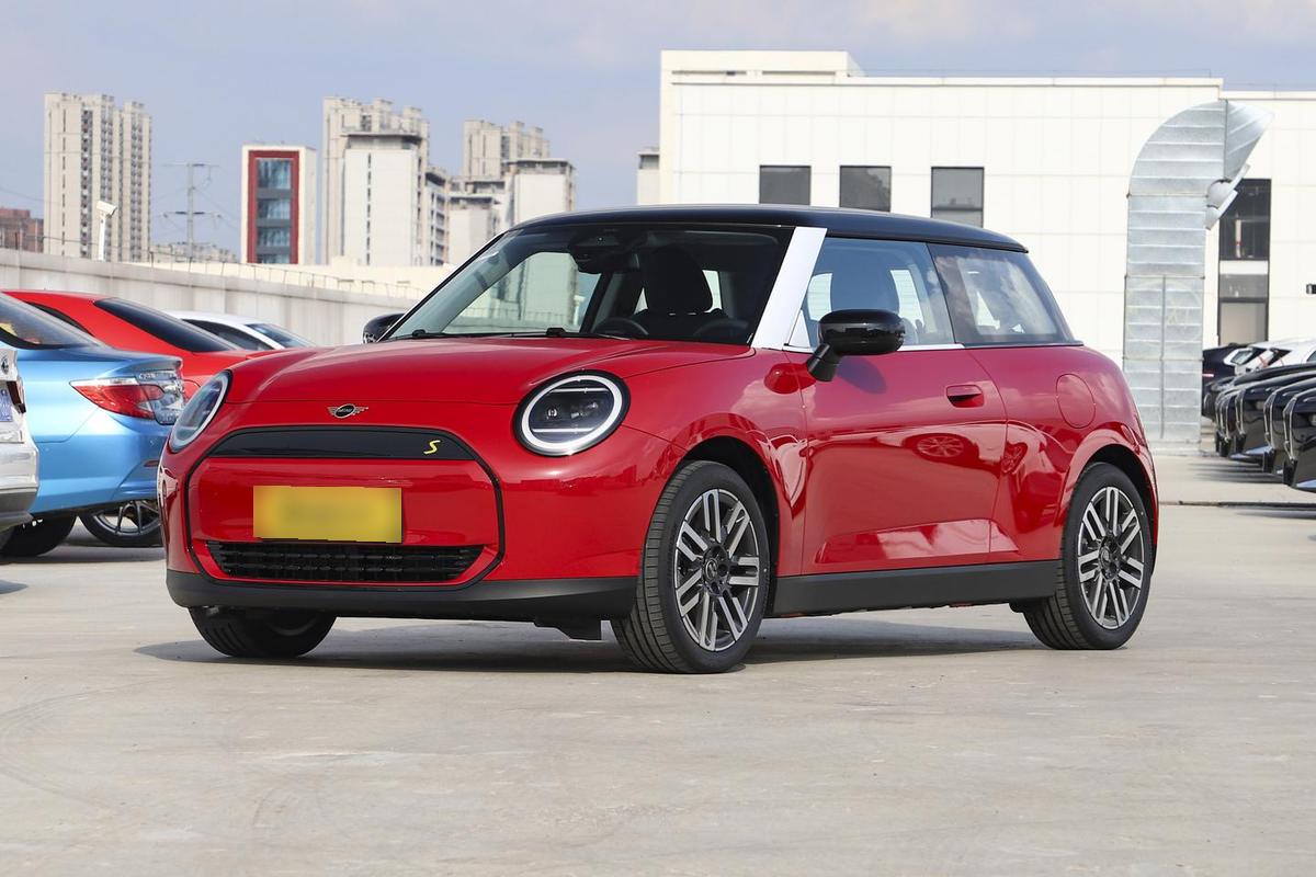 MINI Cooper Electric SE Plus, фото 4