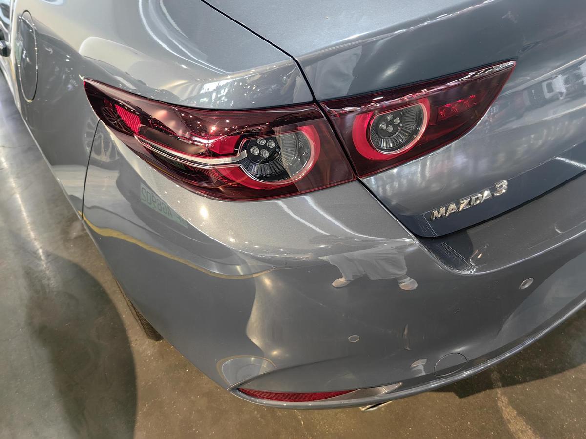 Mazda 3 Axela 2.0L AT, фото 15