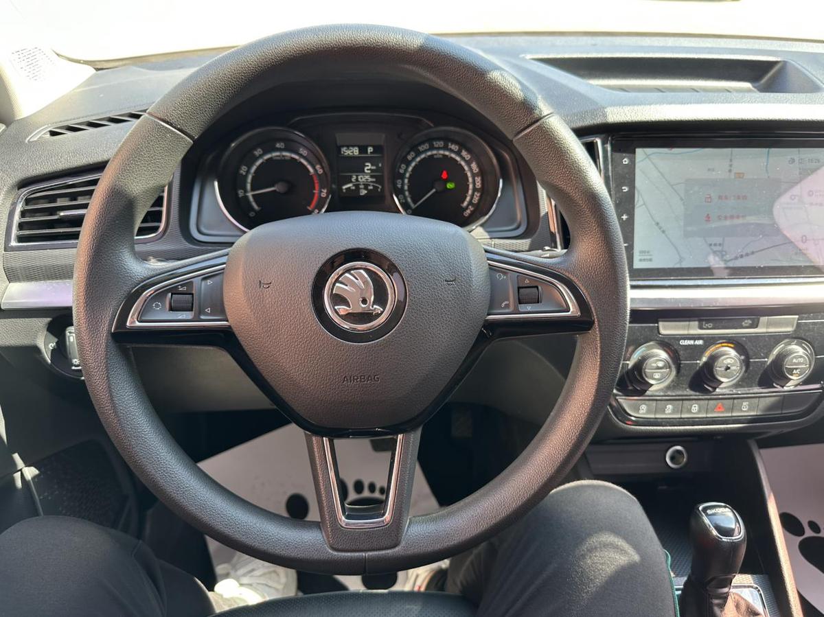 Skoda Kamiq 1.5L AT, фото 14