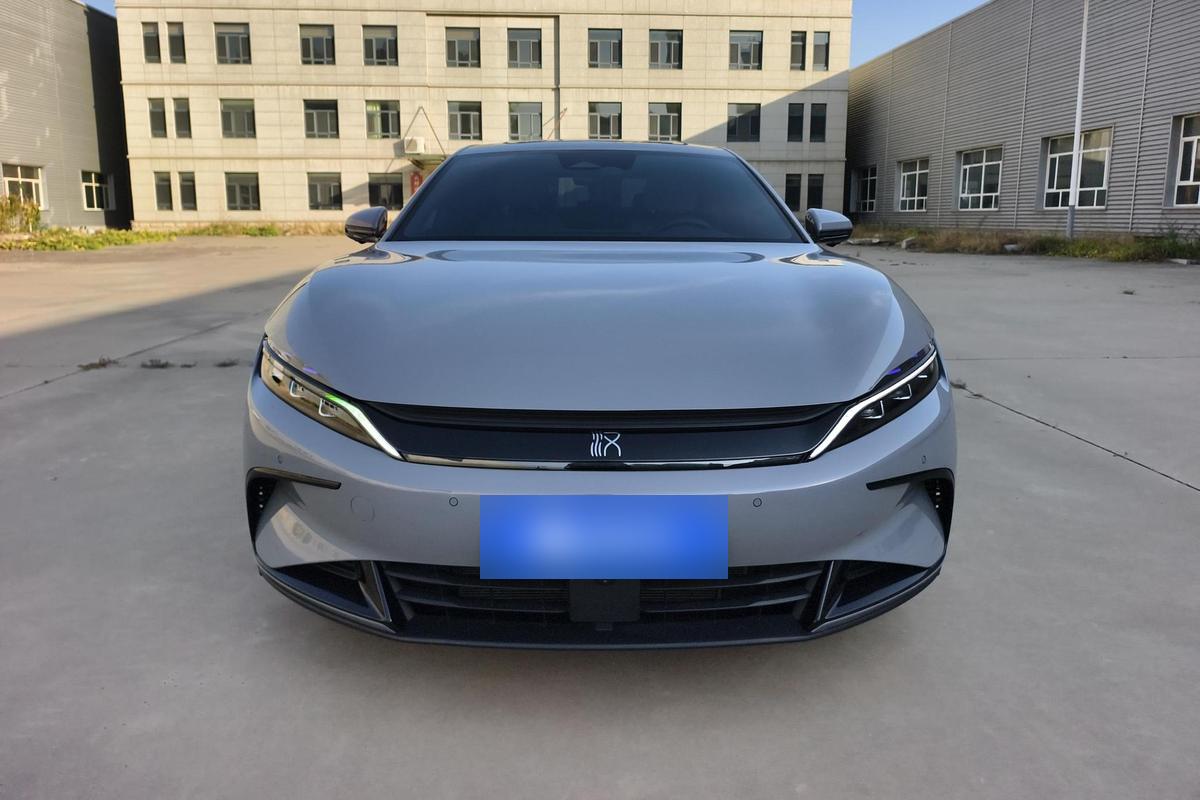 BYD Han DM DM-i 125 km Prestige